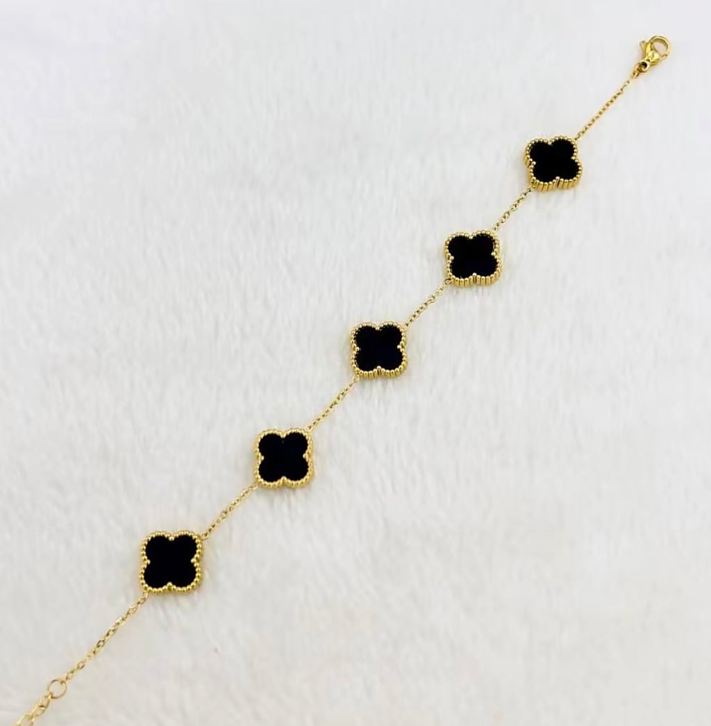 BLACK CLEEF BRACELET