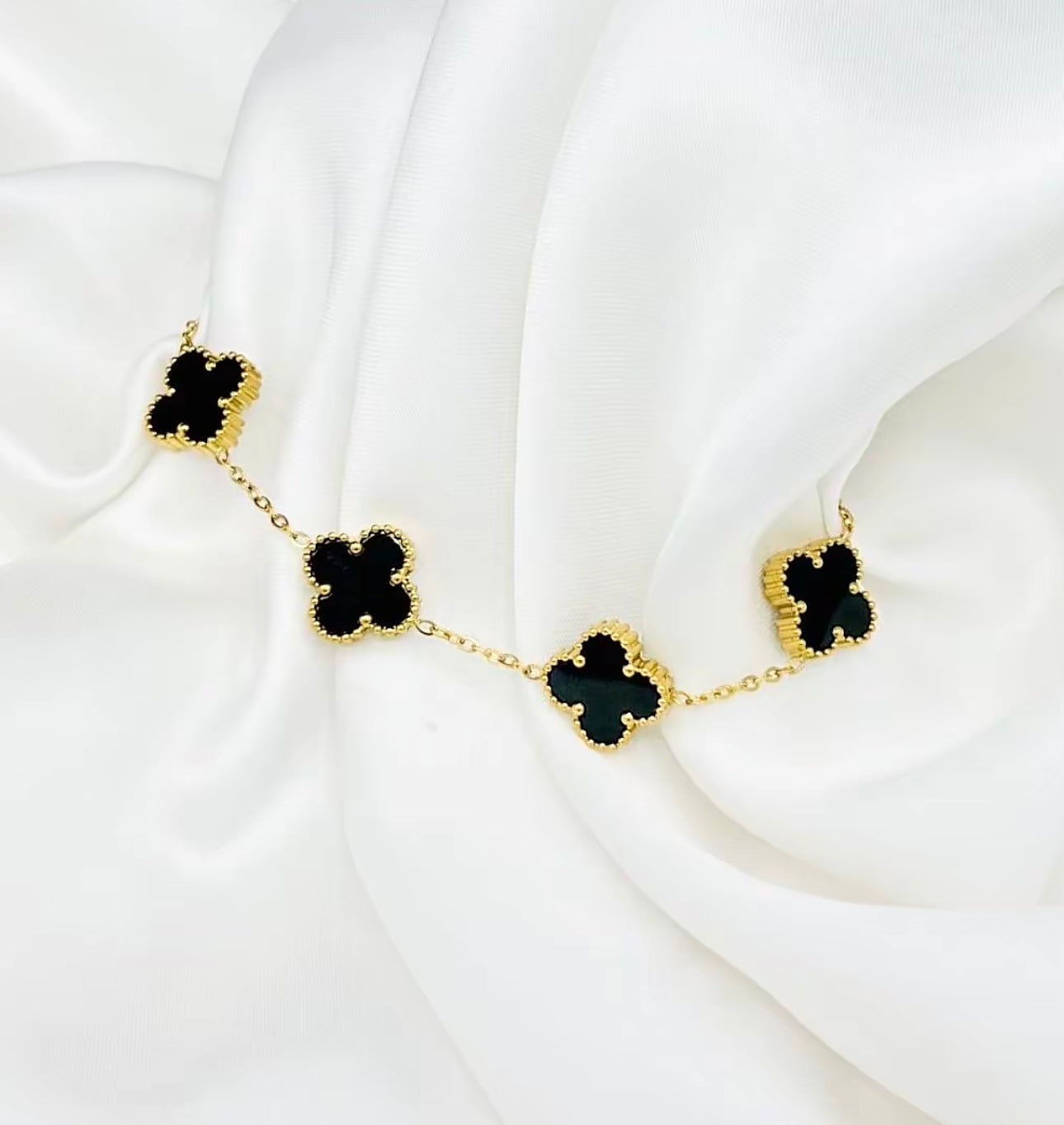 BLACK CLEEF BRACELET