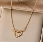 New Simple Hollow Love Heart Pendant Necklace for Women Fashion Creative Geometric Clavicle Chain Necklaces Party Jewelry Gift
